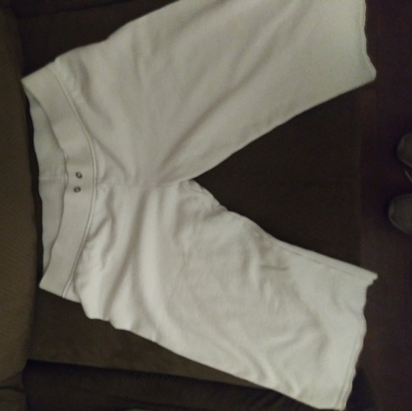 Comfy capris - Picture 1 of 3